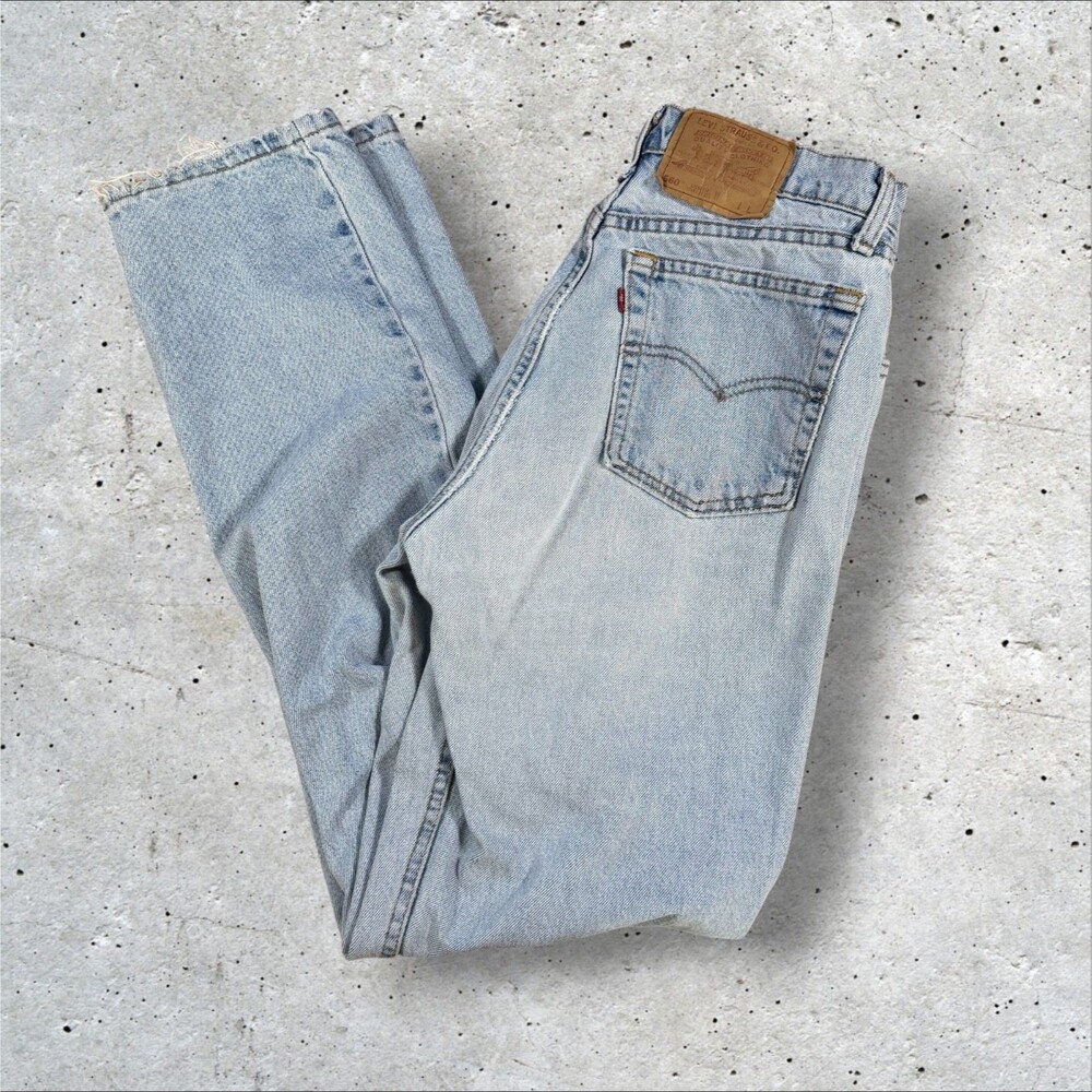 Vintage Levis 560 Jeans Womens 11 Long Loose Fit Straight Leg Light Wash Denim